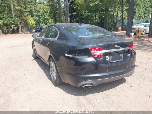 2013 JAGUAR XF SAJWJ0EF0D8S89443 Photo 2