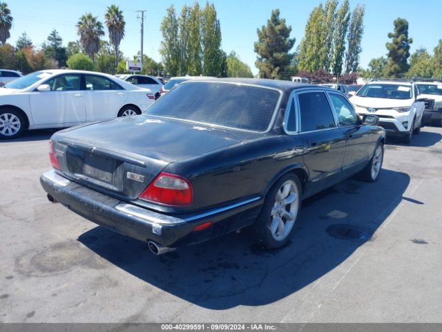2001 JAGUAR XJR SAJDA15B21MF36140 Photo 3