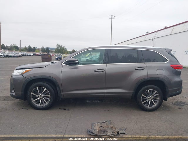 Toyota Highlander Xle 2017 5TDJZRFH7HS362444 Image 14