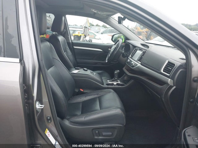 Toyota Highlander Xle 2017 5TDJZRFH7HS362444 Image 5