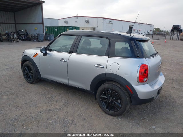 2012 MINI COOPER WMWZB3C55CWM05490 Photo 2