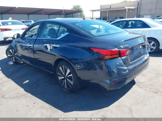 1N4BL4DW7NN309339 Nissan Altima Sv Intelligent Awd