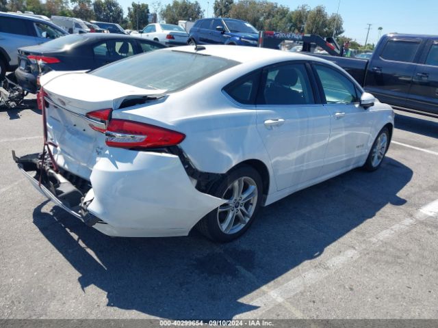 3FA6P0LU8JR116865 Ford Fusion Hybrid Se