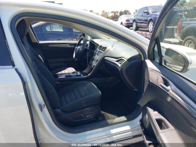 3FA6P0LU8JR116865 Ford Fusion Hybrid Se