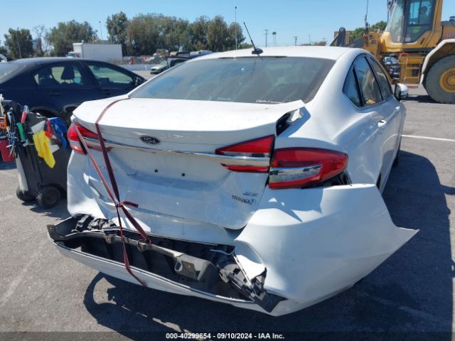 3FA6P0LU8JR116865 Ford Fusion Hybrid Se