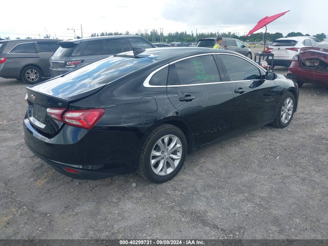 1G1ZD5ST3LF097155 Chevrolet Malibu Fwd Lt