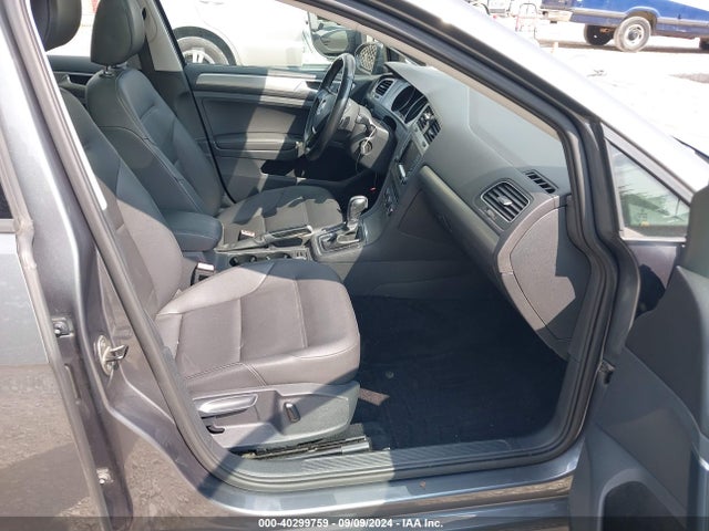 3VW217AUXFM007802 Volkswagen Golf Tsi Se 4-door