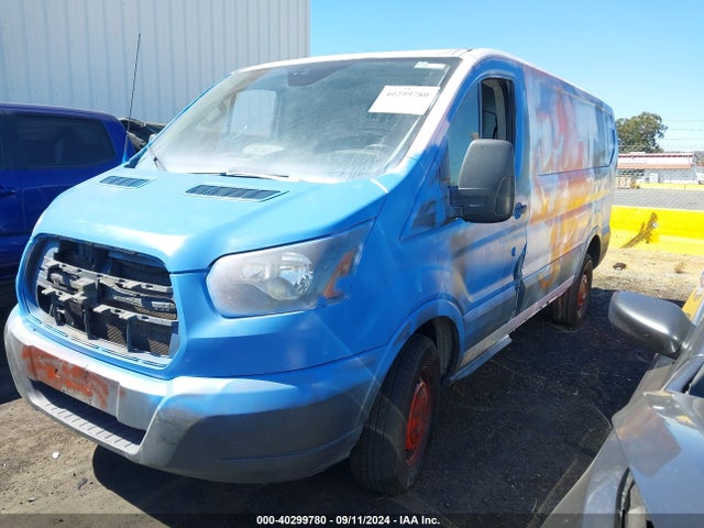 Ford Transit-250 2015 1FTNR1YM2FKB33249 Image 2