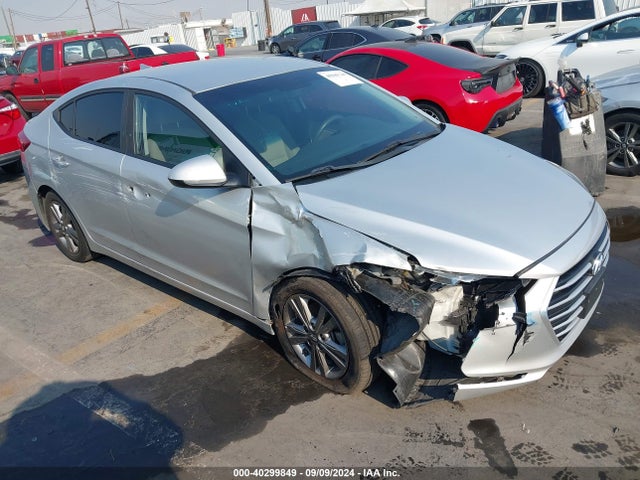 2018 5NPD84LF1JH308719 main image