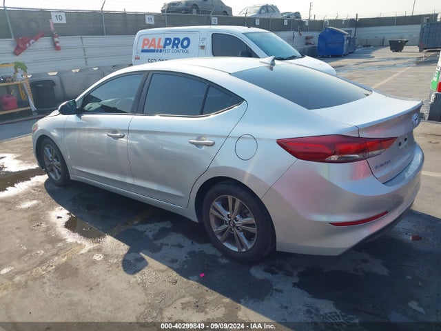 Hyundai ELANTRA SEL 2018 5NPD84LF1JH308719 Image 3