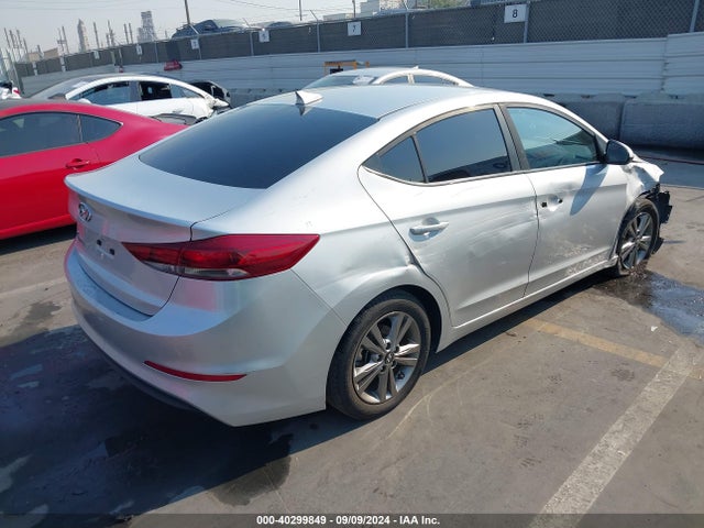 Hyundai ELANTRA SEL 2018 5NPD84LF1JH308719 Image 4