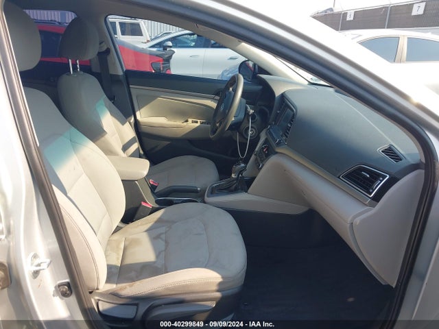 Hyundai ELANTRA SEL 2018 5NPD84LF1JH308719 Image 5
