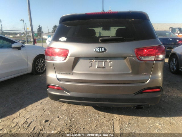 KIA Sorento 3.3l Lx 2018 5XYPGDA5XJG374199 Image 16