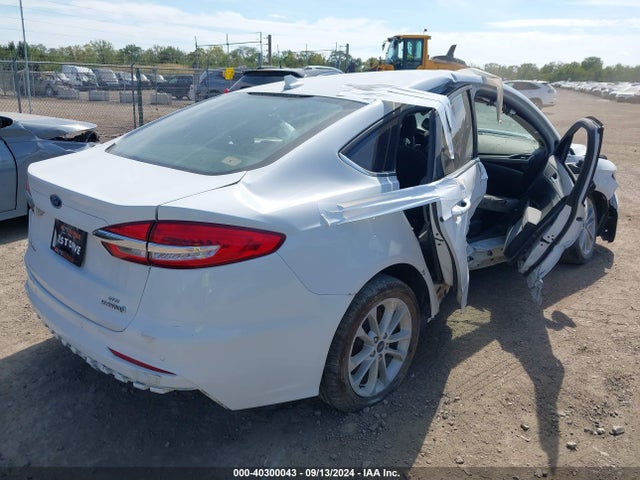 Ford Fusion Hybrid Se 2019 3FA6P0LU1KR243698 Image 4