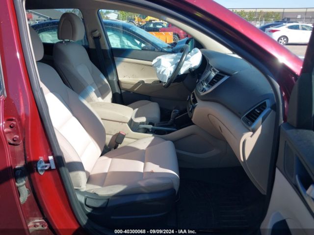 KM8J3CA22HU271266 Hyundai Tucson Sport
