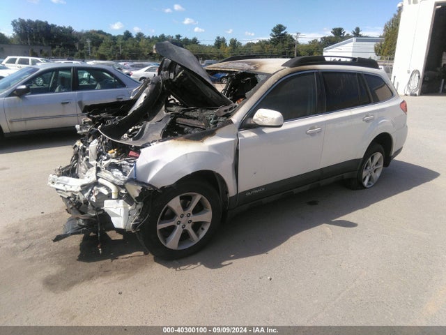 Subaru Outback 2.5i Premium 2014 4S4BRBCC6E3228375 Image 2