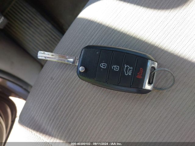 KNDMB5C1XF6019237 KIA SEDONA LX