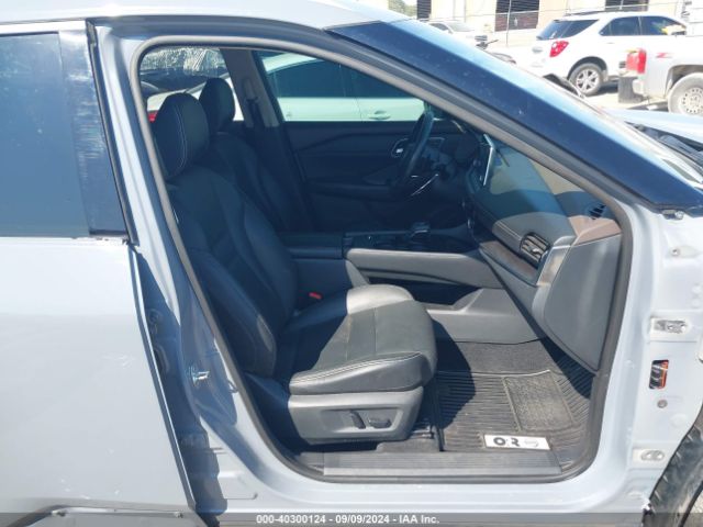5N1AT3CA9MC776239 Nissan Rogue Sl Fwd