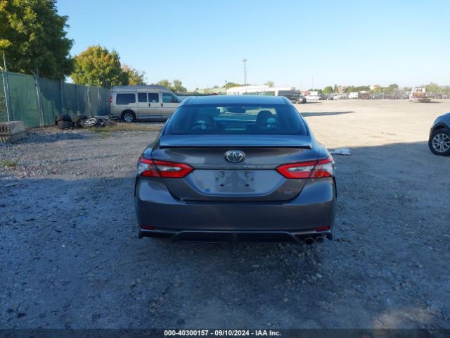 4T1B11HK5JU669355 Toyota CAMRY SE