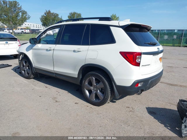 Honda Passport Touring 2019 5FNYF8H96KB005517 Image 3