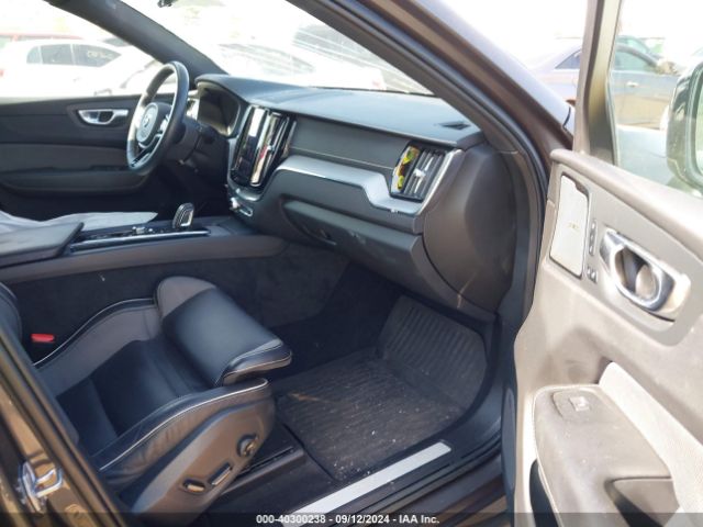 YV4L12RMXN1920230 Volvo Xc60 B5 R-design