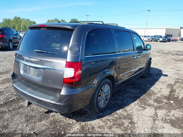 2C4RC1CG9GR158253 Chrysler Town & Country Touring-l Anniversary Edition