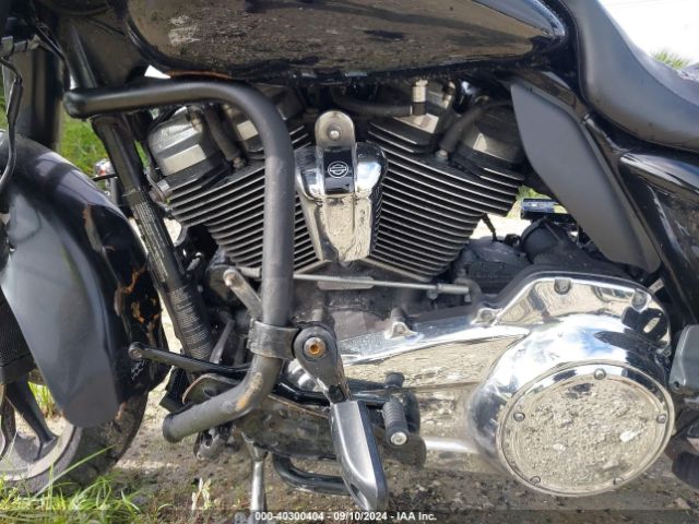 2022 HARLEY-DAVIDSON FLHX 1HD1KBC12NB653678 Photo 8