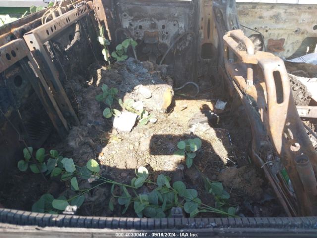 1GCVKRECXFZ391749 Chevrolet Silverado 1500 1lt