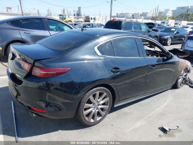 3MZBPAEM2KM104248 Mazda Mazda3 Premium Package