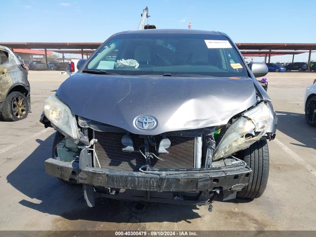 Toyota Sienna Le 8 Passenger 2015 5TDKK3DC2FS660975 Image 13