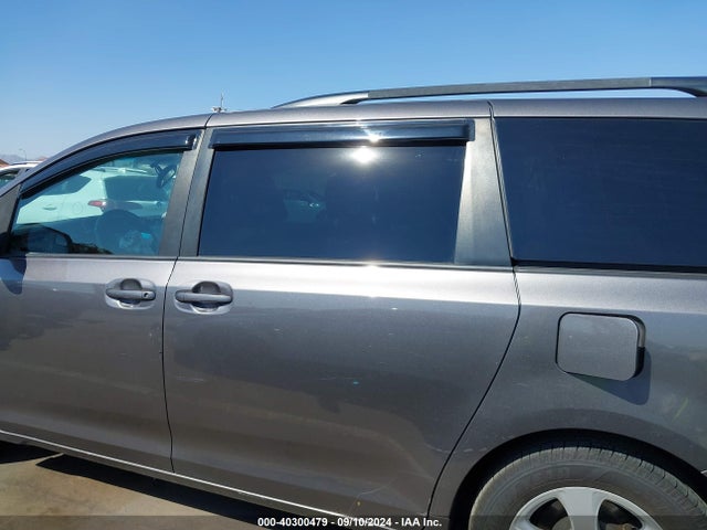 Toyota Sienna Le 8 Passenger 2015 5TDKK3DC2FS660975 Image 15