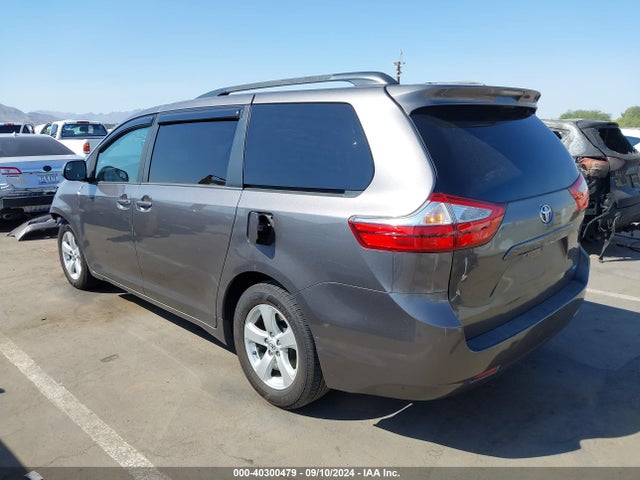 Toyota Sienna Le 8 Passenger 2015 5TDKK3DC2FS660975 Image 3