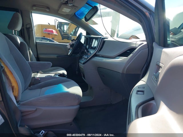 Toyota Sienna Le 8 Passenger 2015 5TDKK3DC2FS660975 Image 5