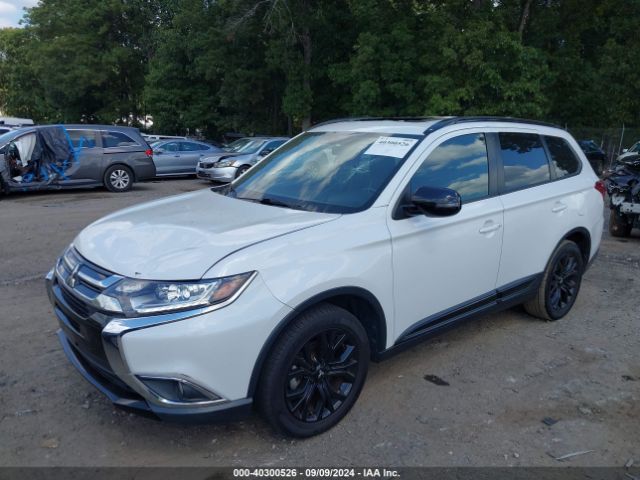 JA4AD3A38JZ033385 Mitsubishi Outlander Le