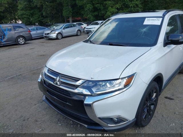 JA4AD3A38JZ033385 Mitsubishi Outlander Le