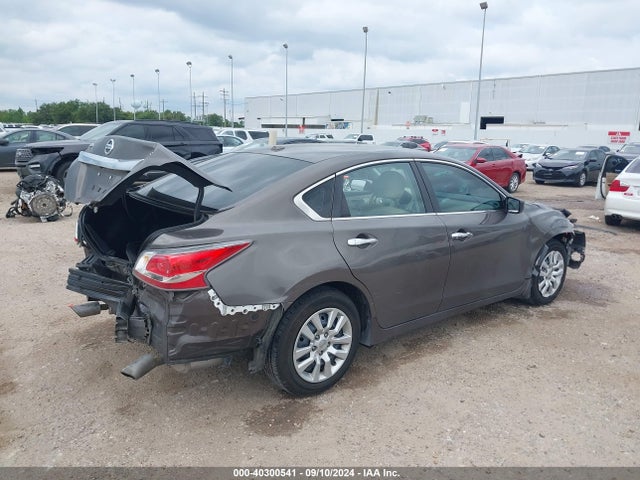 Nissan Altima 2.5 S 2015 1N4AL3APXFN377896 Image 4