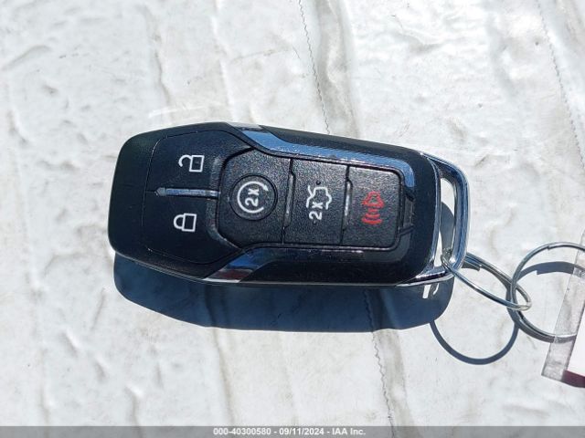 2LMPJ6KR3HBL15024 Lincoln Mkx Select