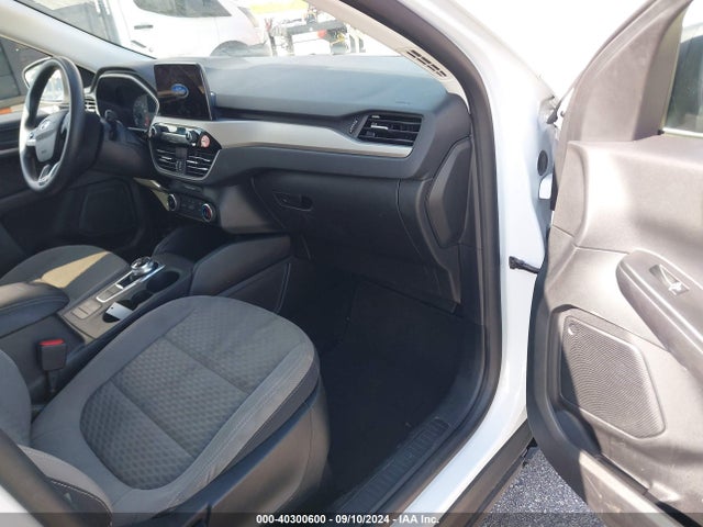 Ford ESCAPE SE 2022 1FMCU0G62NUA46114 Image 5