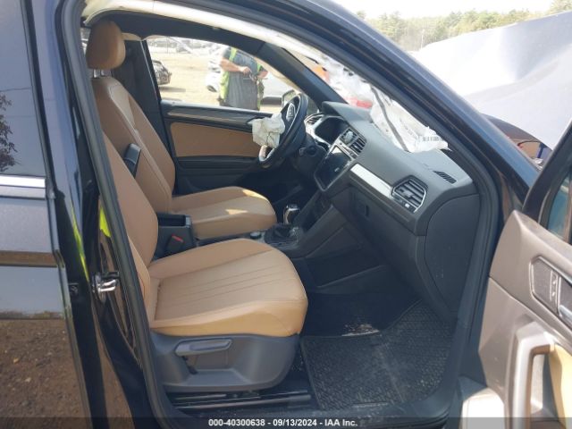 3VV2B7AXXNM060140 Volkswagen Tiguan 2.0t Se