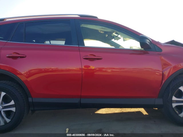 Toyota RAV4 LE 2016 JTMBFREV2GJ096900 Image 13