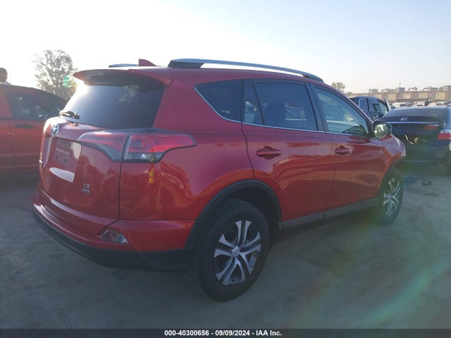 Toyota RAV4 LE 2016 JTMBFREV2GJ096900 Image 4