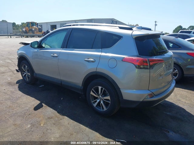 Toyota Rav4 Xle 2017 2T3WFREV3HW396496 Image 3