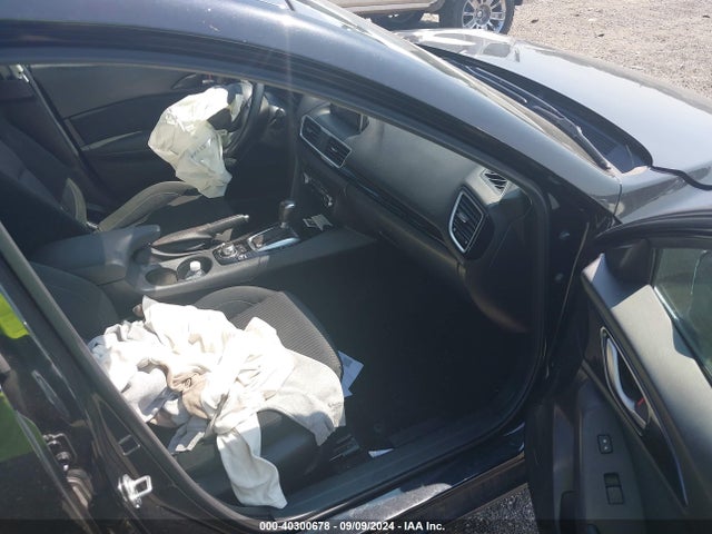 Mazda Mazda3 I Touring 2015 3MZBM1L77FM159371 Image 5