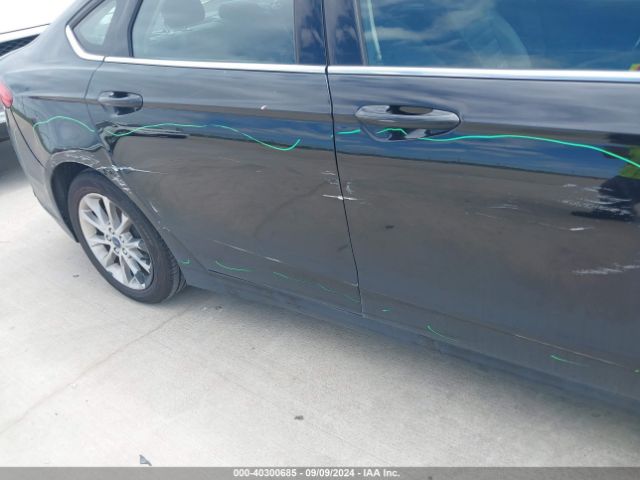 3FA6P0LU5HR231112 Ford Fusion Hybrid Se