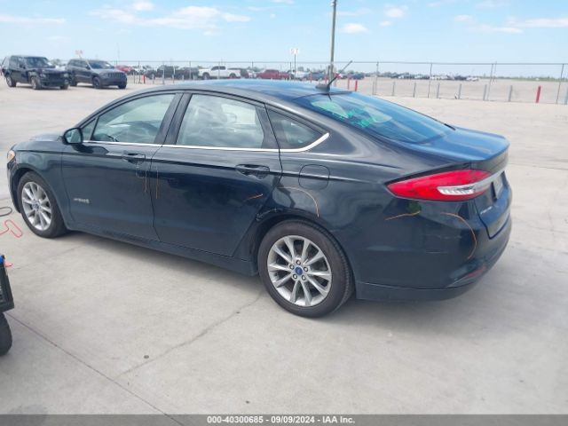 3FA6P0LU5HR231112 Ford Fusion Hybrid Se