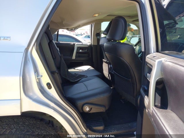 Toyota 4runner Sr5 Premium 2016 JTEZU5JR0G5111694 Image 8