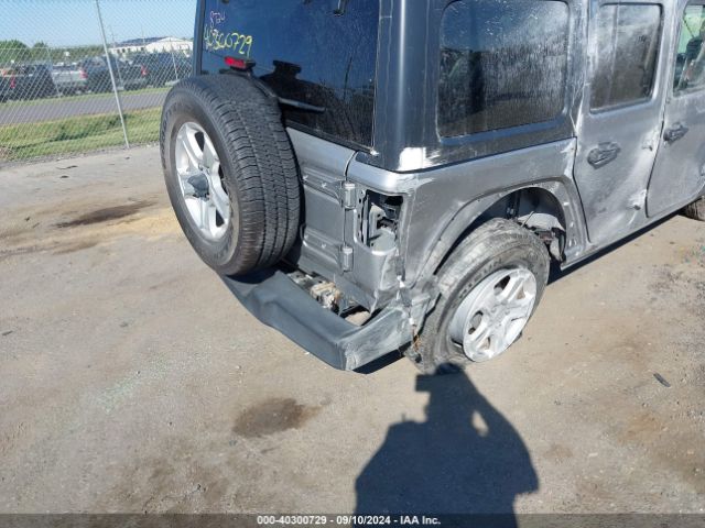 1C4HJXDNXKW618683 Jeep Wrangler Unlimited Sport S 4x4