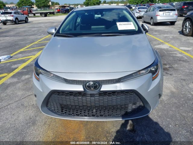 5YFEPMAE9MP270729 Toyota COROLLA LE