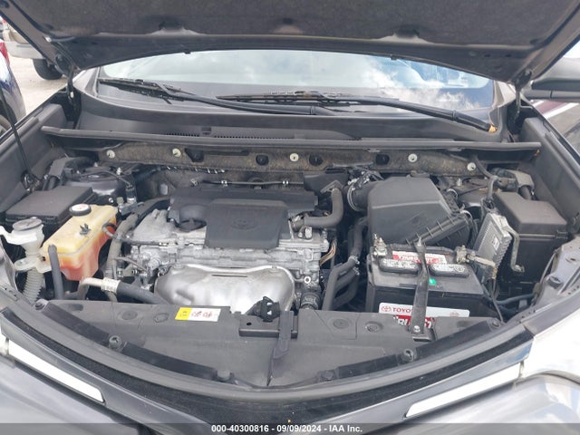 Toyota RAV4 LE 2017 JTMZFREV9HJ711197 Image 10