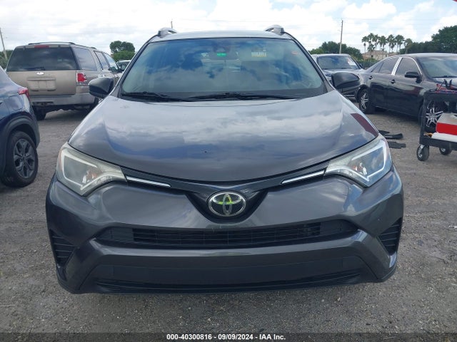 Toyota RAV4 LE 2017 JTMZFREV9HJ711197 Image 12